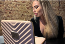 Illuminate Your Beauty Routine with a Portable Makeup Box with LED Lighting and Portable Makeup Case with Mirror